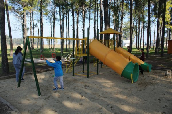 Nuevo parque infantil en López